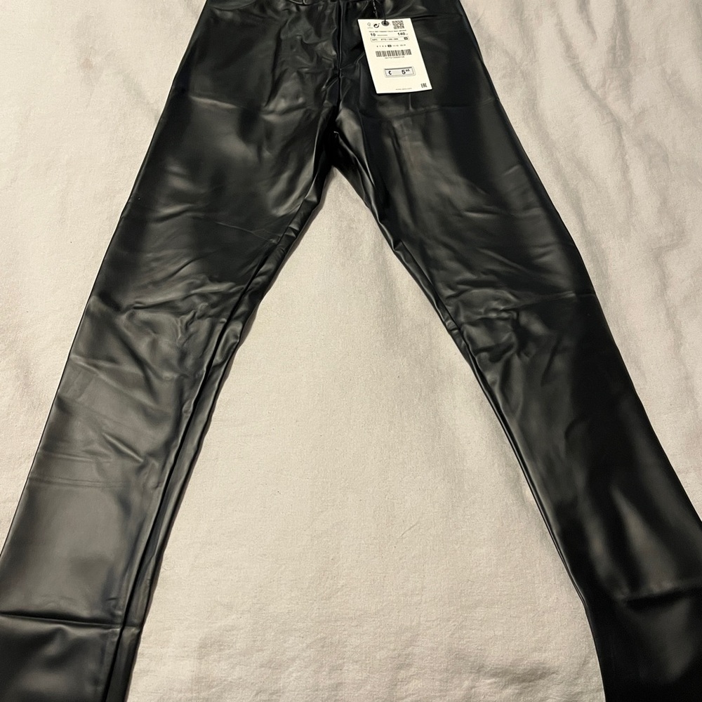 ZARA faux leather leggings for girls. Run small. These are size 10. Fit like 8